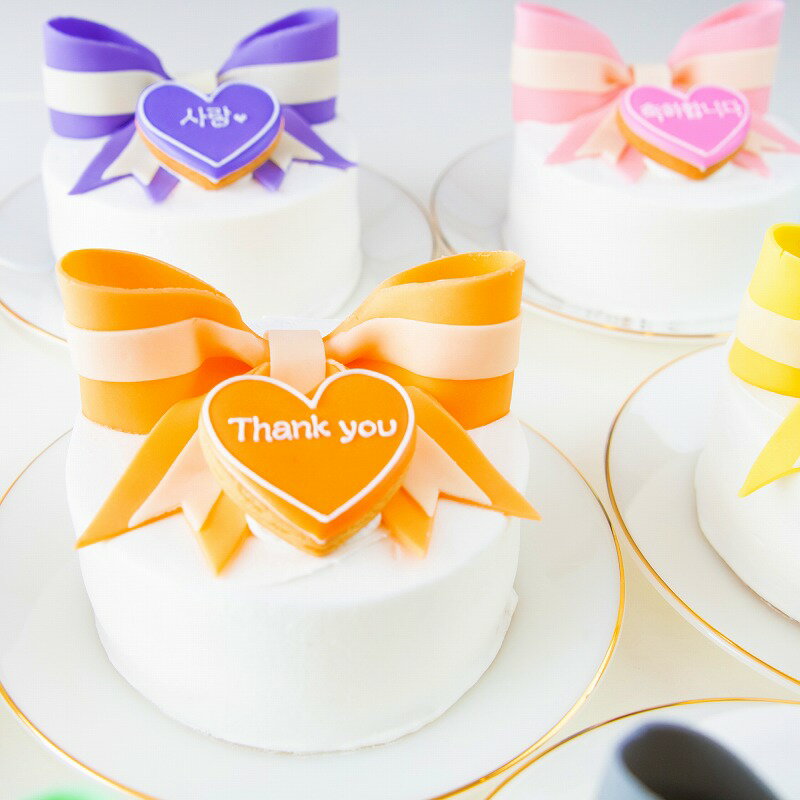 《選べる8色&お好きなメッセージ》 センターラインリボンケーキ 4号 ( 2~3名様向け )【 誕生日ケーキ センイルケーキ かわいい おしゃれ お祝い 記念日 インスタ映え ケーキ スイーツ ホールケーキ おもしろ ケーキ サプライズ ケーキ ギフト プレゼント 贈り物 】