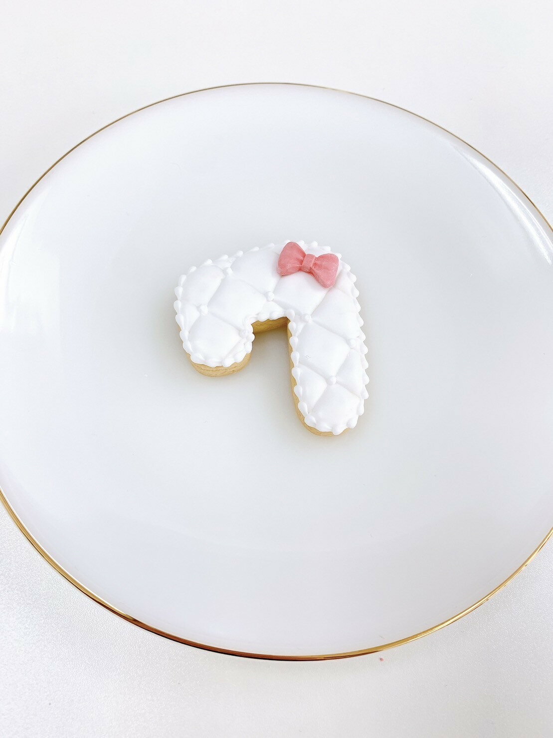 選べるリボン9色 キルティング数字アイシングクッキー ( 数字クッキー 1枚 ）【 アイシングクッキー 名入れ アイシングクッキー オーダー アイシングクッキー 誕生日 アイシングクッキー 数字 メッセージクッキー 誕生日 クッキー サプライズ カラフル かわいい 】