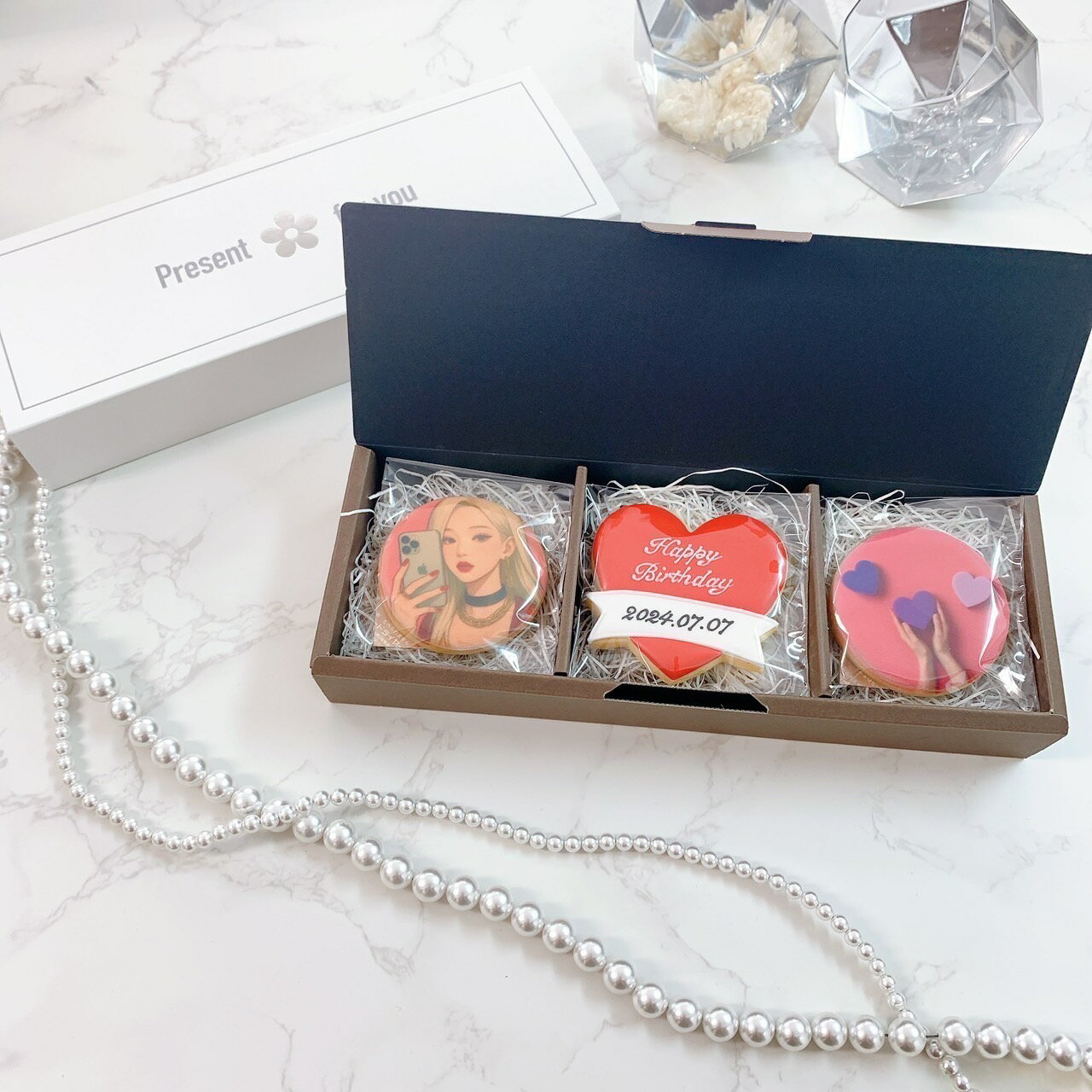 セレブレイト・クッキーBOX（ダブルメッセージクッキー＋プリントクッキー2枚）【選べる9色｜アイシングクッキー】(4)