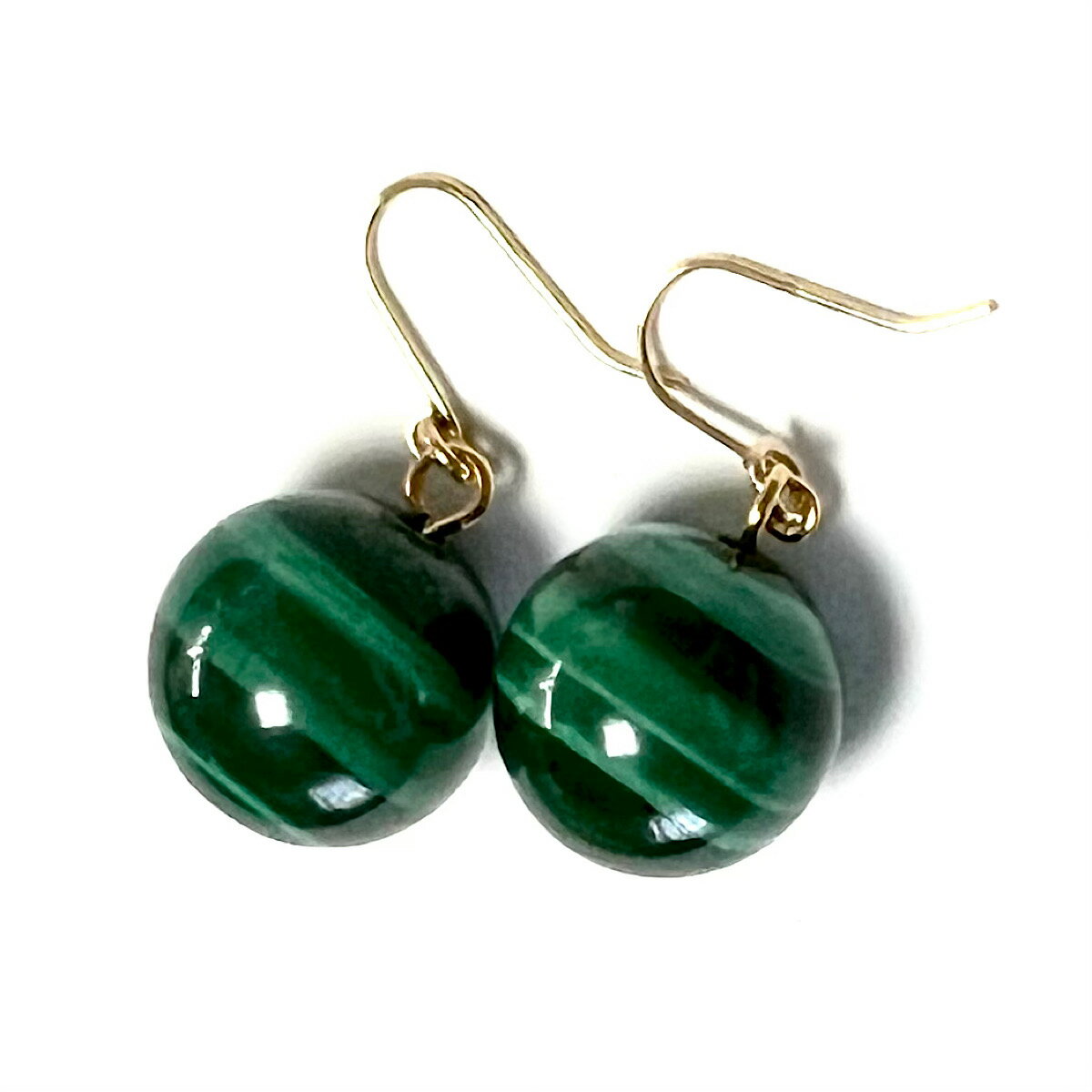 【Rvaru】 ★ K18 マラカイト ピアス 12mm フックピアス 大粒 揺れる 大ぶり 孔雀石 K18YG 18金イエローゴールド アメリカン シンプル ...