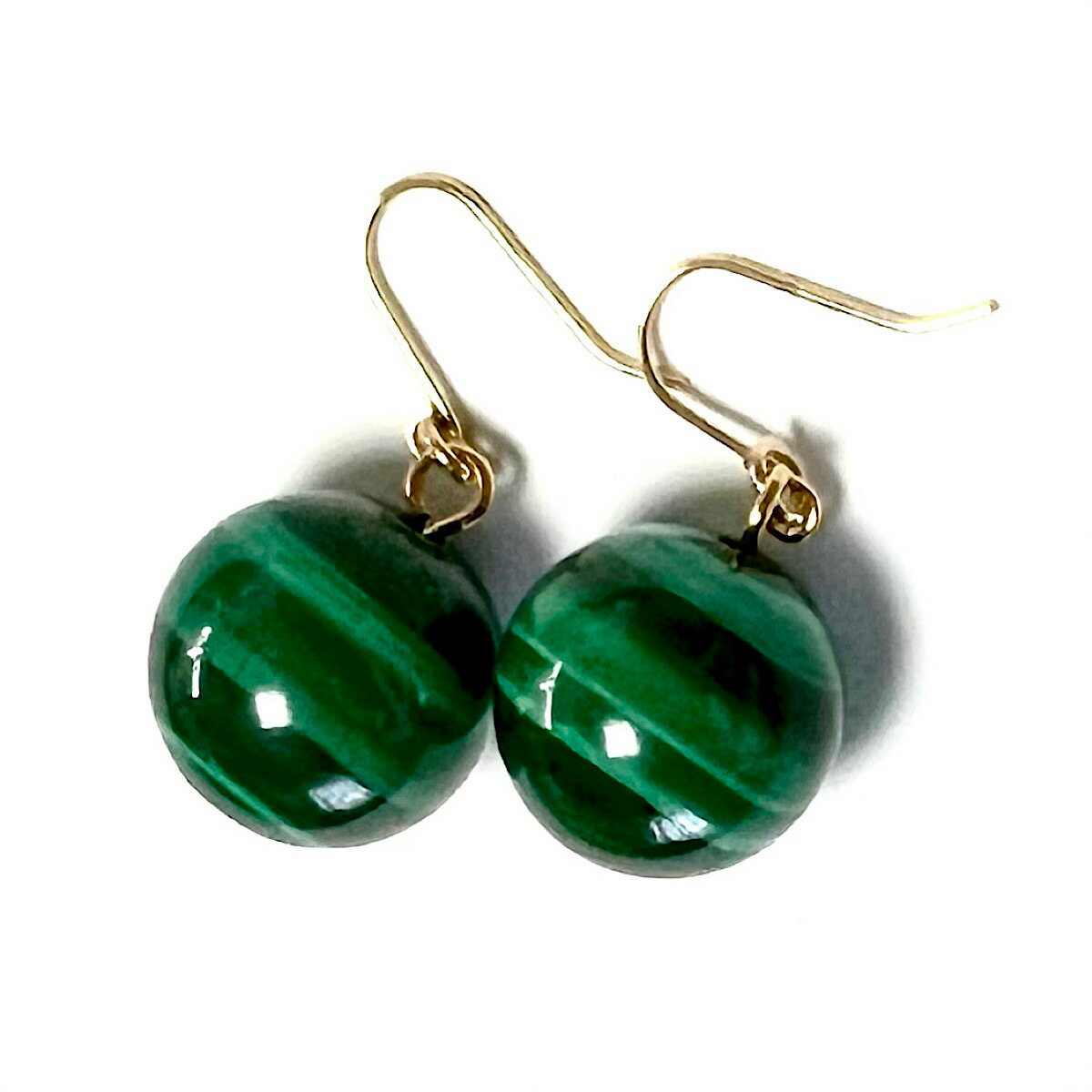 【Rvaru】 ★ K18 マラカイト ピアス 12mm フックピアス 大粒 揺れる 大ぶり 孔雀石 ...