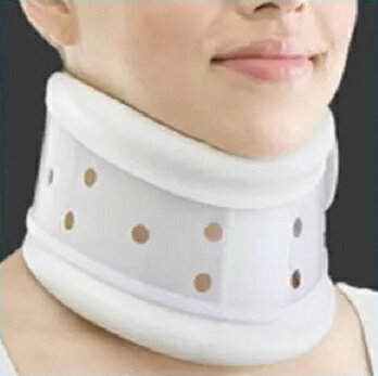 頸椎 固定 カラー 首 サポート 簡単着脱 コルセット ムレ防止 フリーサイズ