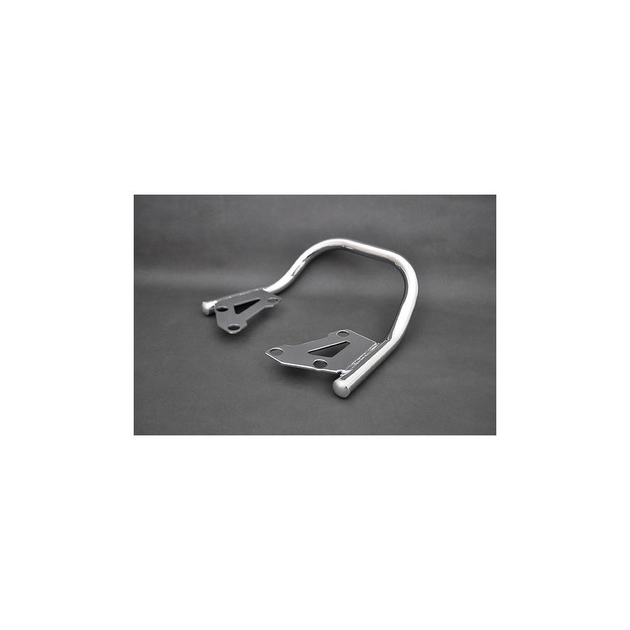 メーカー名：アルキャンハンズメーカー品番：E00091C販売備考：スチール製品(エンド部分はアルミニウム製)、クロームメッキ仕上げ適合情報：ホンダ[HONDA] GROM [グロム125] ホンダ[HONDA] MSX125◆乗りやすさを追求したスチールパイプ径φ20mmが魅力◆高さにもこだわり、乗り心地を追求した高さ設計◆見るひとを魅了するスタイリッシュデザイン◆エンド部分は質感を演出するアルミニウム製◆バイクの後方移動や方向転換などの特殊加重目的にも考えられた製品です◆製品へのこだわりとして、曲げジワによる歪みを最小限に抑えたベンダー加工◆パイプの輝きの基となる研磨加工は、幾重にもバフをかけてキズ落し、表面処理にクロームメッキ加工を施しました◆オートバイカスタムの初心者でも簡単に取り付けが可能なこともアルキャンハンズ製タンデムバーの魅力です◆NHRC社製造【商品詳細】・スチール製品（エンド部分はアルミニウム製）・クロームメッキ仕上げ