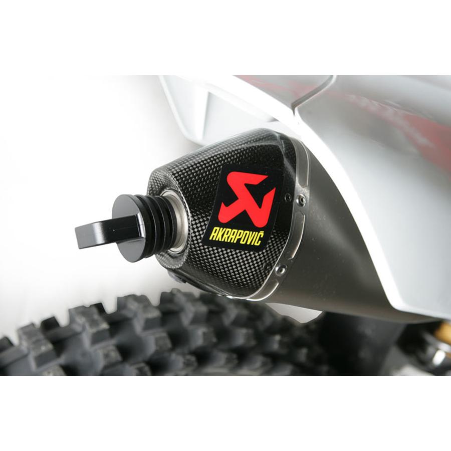 AKRAPOVIC (������ݥӥå�) ������󥵡��ץ饰 22-55mm �֥�å� P-GUV007