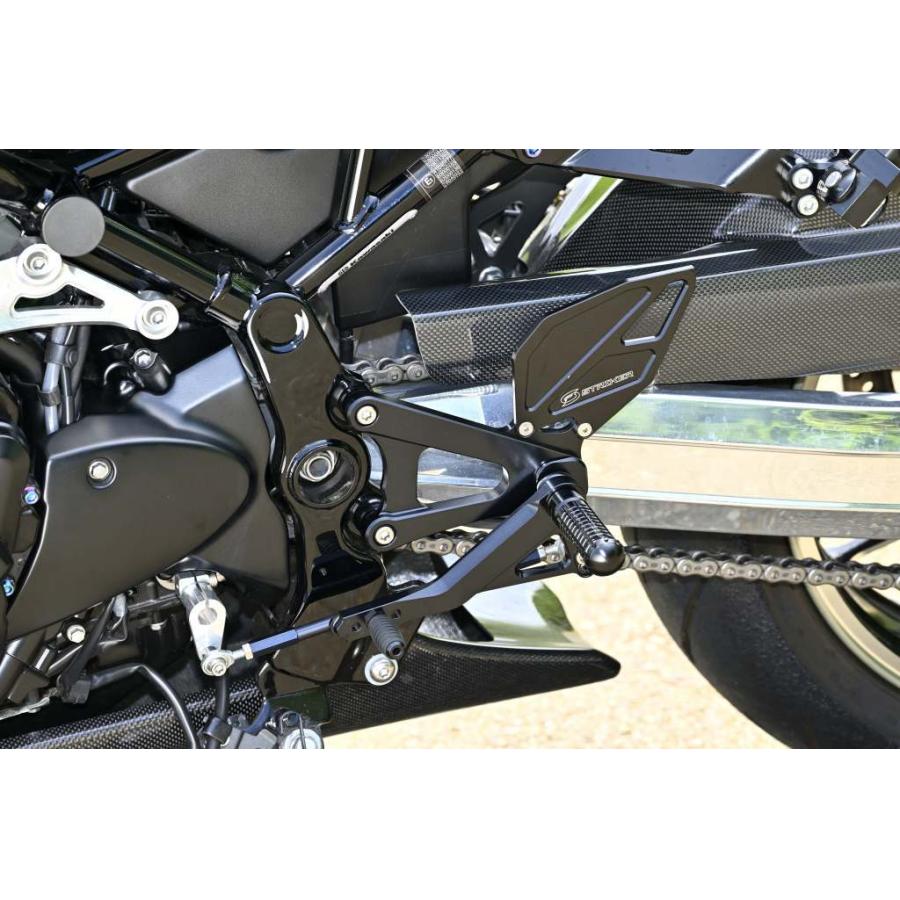 STRIKER (ストライカー) FORTI ステップキット ブラック Z900RS/CAFE (2BL/8BL-) SS-FT2158B
