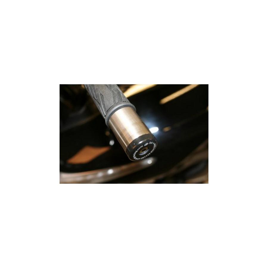 メーカー名：アールアンドジー メーカー品番：RG-BE0038BK 販売備考：キャンセル不可商品です。 適合情報： スズキ[SUZUKI] B-KING [ビーキング] 07-11 色[カラー]：ブラック 備考：キャンセル不可商品 ※取り付け、組み立ては信頼のおける整備士にご依頼下さい。 ※取り付けに関しては車体へ追加工が必要な場合があります。