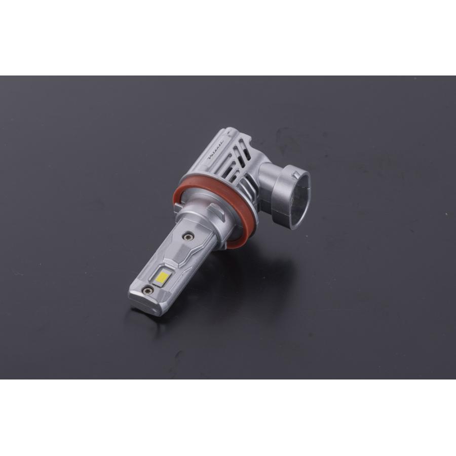 メーカー名：ヴァレンティモトメーカー品番：MRH22-H9-65オールインワン設計によりバルブ本体を純正バルブ同等形状にコンパクト化。本体には熱伝導性の高いアルミを使用、小型電動ファンを内蔵することで熱を確実に放出。安定した明るさを維持します。