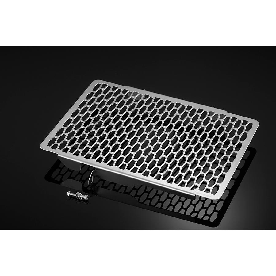 メーカー名：バイカーズメーカー品番：H0570-SLVバイカーズとは、タイ王国でアルミビレットパーツを製造するアクセサリーメーカーです。独創的なデザインと美しいカラー配色を重視し、品質はタイブランドの中でもトップクラス。豊富なカラーバリエーションの中からお好みの一品をお選び頂けます。販売備考：参考納期に表示されている日付は現地メーカーに在庫が有り、これから取寄せた場合の参考納期となります。　カラーによって納期が大幅に変動しますので、納期変更の際は予めご容赦下さい。適合情報：ホンダ[HONDA] CB650R 19-24ホンダ[HONDA] CBR650R 19-24色[カラー]：シルバー材質[素材]：ステンレス型番：H0570
