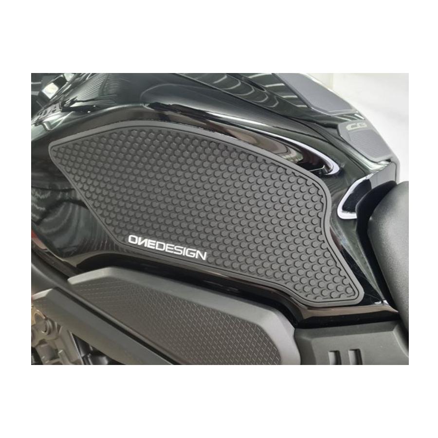 ワンデザイン タンクサイドパッド HDR ブラック CB650R/CBR650R 19-23 HDR311 3