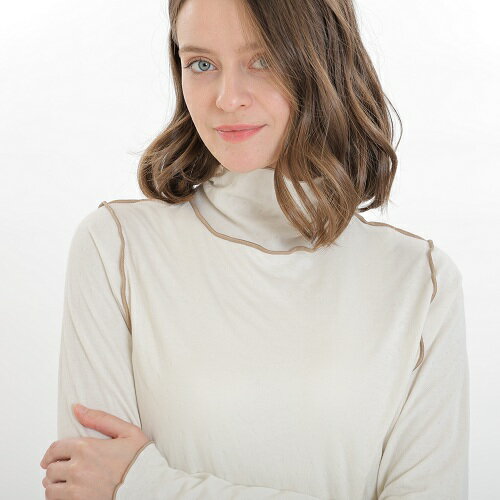 ナルエー　長袖Tシャツ　綿100％　ハイネックフリル　パット付き　アイボリー　秋冬　コットン接結リー..