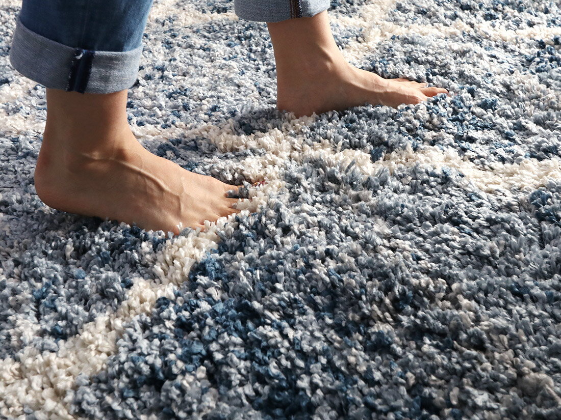 ラグ カーペット じゅうたん ラグマット おしゃれ ウィルトン かわいい モロッカン 柄 ブルー 丈夫 シャギー トルコ製 ホットカーペット 床暖房対応 ラグ専門店 新生活＜ルイス/約140x200cm＞