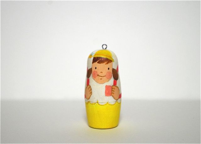 稲葉尚子マトリョーシカ「新一年生　女の子キーホルダー」