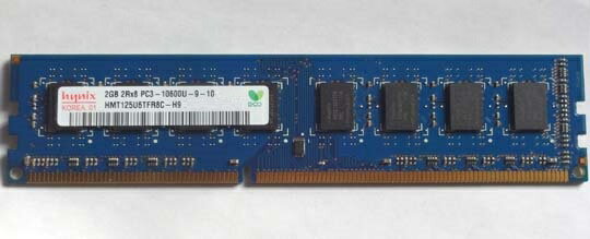 hynix PC3-10600U 2GB fXNgbv[ HMT125U6TFR8C-H9 DDR3 yÁz