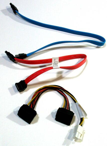 【中古】富士通 ESPRIMO 電源供給ケーブル CP515258-01 SATAケーブル 2本付