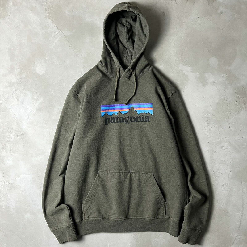 patagonia スウェット パーカー ロゴプリント ビッグシルエット XXL patagonia パタゴニア ベアー くま アニマル ロゴ フロントプリント