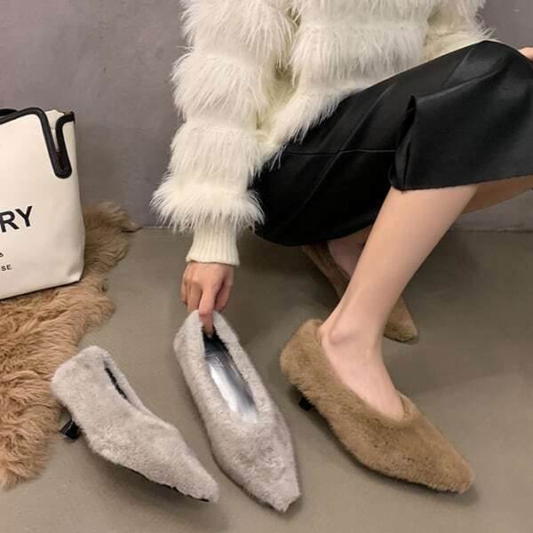乐天商城 - ヒール パンプス 2色展開 レディース 靴 シューズ パンプス 秋 冬 おしゃれ 上品 きれいめ 大人可愛い もこもこ 無地 と