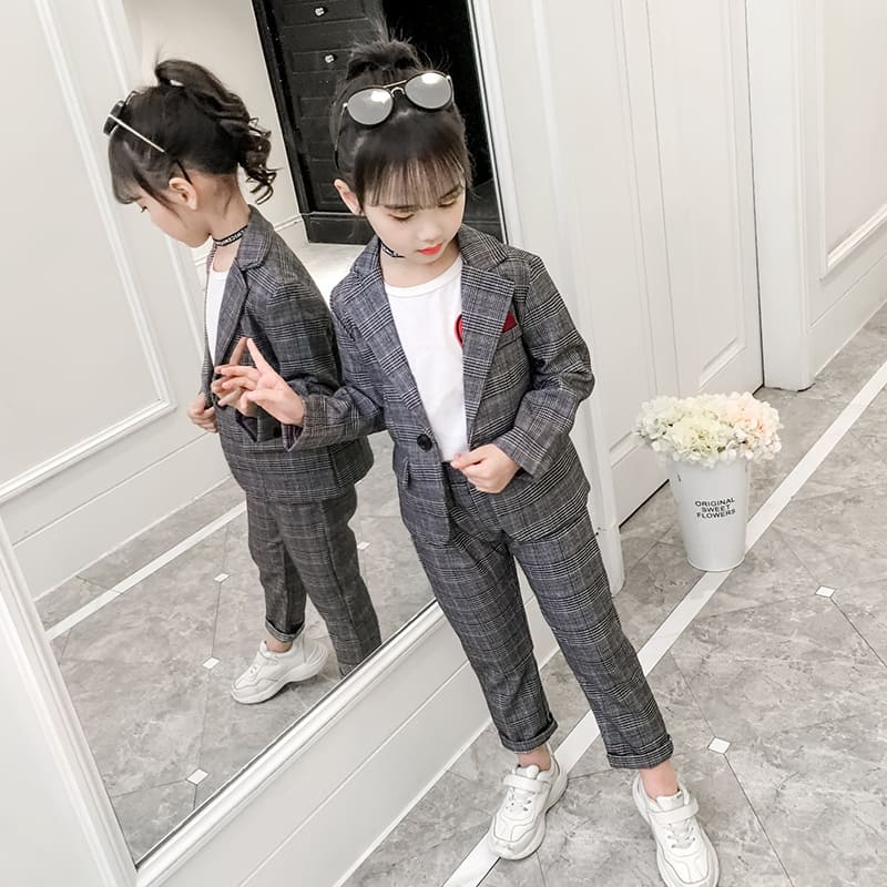 パンツスー ジュニア キッズ 子供服 子ども 長袖 フォーマル 結婚式 音楽会 参観日 発表会 卒園式 卒業式 入園式 入学式 女の子 数量限定!残りわずか!在庫切れの可能性あり！メーカー希望小売価格はメーカーカタログに基づいて掲載しています