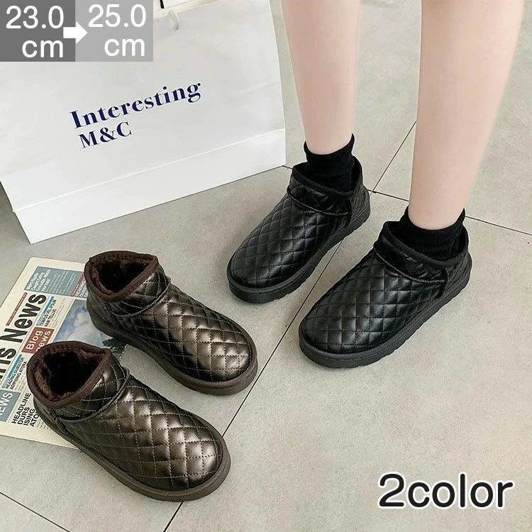 商品名：ブーツ カラー：ブラック、ブラウン サイズ：36/23.0cm,37/23.5cm,38/24.0cm,39/24.5cm,40/25.0cm 素材：レザー 原産地：中国 【注意事項】 ※製品更新により、予告なしで同じ商品がデザイン、色若干変わる場合がございます、予めご了承下さい。 ※撮影の為、画質等の関係上、色などが実際の商品と若干違ってしまうこともあるかもしれませんが、予めご了承ください。 ※返品を受け付ける条件未開封・未使用のもので、商品ご到着後7日以内に弊社へご連絡お願い致します。 ※更新のタイミングによっては実在庫に相違が出る場合がございます。万が一在庫切れや入荷待ちとなる場合はメールにてご連絡いたします。 ※輸入商品について、ご存知の通り海外の工場での縫製は日本の工場と比べますと、縫製の見劣り・糸のほつれ、 製造過程における小さなキズ、シミなどが見られる場合がございますが、不良品ではございません。出荷時にすべての商品を検品しております。商品名：ブーツ カラー：ブラック、ブラウン サイズ：36/23.0cm,37/23.5cm,38/24.0cm,39/24.5cm,40/25.0cm 素材：レザー 原産地：中国 【注意事項】 ※製品更新により、予告なしで同じ商品がデザイン、色若干変わる場合がございます、予めご了承下さい。 ※撮影の為、画質等の関係上、色などが実際の商品と若干違ってしまうこともあるかもしれませんが、予めご了承ください。 ※返品を受け付ける条件未開封・未使用のもので、商品ご到着後7日以内に弊社へご連絡お願い致します。 ※更新のタイミングによっては実在庫に相違が出る場合がございます。万が一在庫切れや入荷待ちとなる場合はメールにてご連絡いたします。 ※輸入商品について、ご存知の通り海外の工場での縫製は日本の工場と比べますと、縫製の見劣り・糸のほつれ、 製造過程における小さなキズ、シミなどが見られる場合がございますが、不良品ではございません。出荷時にすべての商品を検品しております。