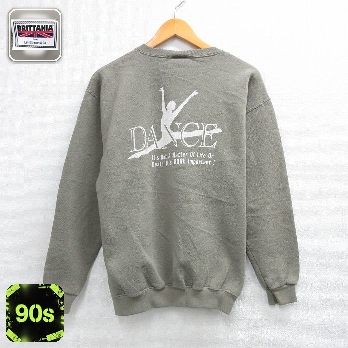 商品紹介90年代の空気をまとった、グリーンの長袖スウェット。背面の「DANCE」グラフィックが、当時のストリートカルチャーの熱量を静かに伝えます。シンプルながらも芯のある一着です。コンディション SABC コンディション：B（目立つ汚れ・リペア等あり） 【状態追記】●汚れ、少々毛羽立ち サイズ 表記サイズM 参考サイズメンズM相当実寸サイズ(cm)着丈（肩から裾）64cm / 着幅（脇から脇）53cm / 肩幅50cm / 肩袖丈（肩から袖先）51cm / 脇袖丈（脇から袖先）50cm ※ 表記サイズ：商品のタグに記載してあるサイズ※ 実寸サイズ：実際に当店で測ったサイズ 商品詳細 素材コットン50％、ポリエステル50％ メール便不可 画像枚数の都合上、目立つダメージのみ掲載し、目立たないダメージは省略することがございます。着こなしの参考（コーデイラスト）胸元の「DANCE」グラフィックがアクセントの90年代スウェット。ヴィンテージならではの落ち着いたグリーンが、さまざまなスタイルに馴染みます。メンズ・ミニマルスウェット × ジャガーパンツでリラックスミニマル無駄を削ぎ落としたリラクシーなミニマルスタイル。主役のスウェットにブラックのジャガーパンツを合わせ、ほどよくゆとりのあるシルエットで統一。メンズ・ストリート王道スウェット × コーデュロイパンツでセンシュアルストリートそれぞれ異なる質感を活かした、こなれたストリートスタイル。スウェットのカジュアルな風合いに、ブラウンのコーデュロイパンツが温かみと洒落感をプラス。レディース・スケーターストリートスウェット × カーゴパンツでストリートミリタリーミリタリーの無骨さをストリートに落とし込んだMIXスタイル。主役のオリーブカーゴパンツにスウェットを肩の力を抜いて合わせ、リラクシーな中にタフさを宿したバランスに。※イラストはイメージです。モデルの着用感・プリント・配色など実物と異なる場合があります。必ず商品画像・実寸・コンディションをご確認ください。イラストの小物は付属しません。 ■ カテゴリから探す90年代の古着スウェットをみる古着のメンズ スウェットをみる90年代の古着メンズをみる古着のメンズ トップスをみる ■ 店長おすすめ！今週の注目商品【20％OFF】90s 長袖スウェット 魚 グリーン メンズM相当 | 古着【20％OFF】90s 長袖スウェット 鳥 グリーン メンズM相当 | 古着【20％OFF】TULTEX 90s 長袖スウェット グリーン メンズM相当 |…【20％OFF】90s 長袖スウェット サッカー グレー メンズM相当 | 古着【20％OFF】90s 長袖スウェット danforth グリーン メンズL相当…【20％OFF】90s 長袖スウェット ジョージタウンホーカーズ ネイビー メン…【1点物・現品限り】この商品は一点物です。次回の入荷はございません。実店舗および他モールと在庫を共有しているため、ご注文のタイミングにより品切れとなる場合がございます。