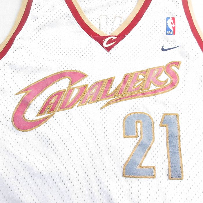 【中古】古着 ナイキ NIKE ビンテージ ヴィンテージ タンクトップ メンズ 00年代 00s NBA クリーブランドキャバリアーズ ダリアスマイルズ メッシュ地 大きいサイズ 2L LL ビッグシルエット ゆったり ビッグサイズ オーバーサイズ ロング丈 Vネック 白他 ホワイト