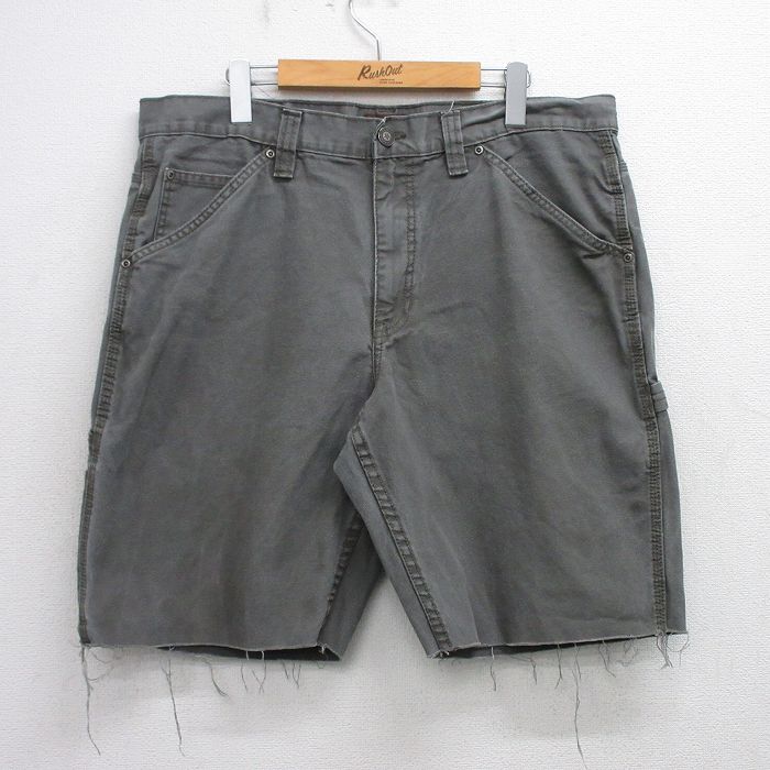 W37★古着 ラングラー ショート パンツ ショーツ メンズ ダック地 コットン 濃緑 &yen;&nbsp;2,900（税込） W37★古着 カーハート ショート パンツ ショーツ メンズ ダック地 コットン 茶 &yen;&nbsp;3,900（税込） W37★古着 コロンビア ショート パンツ ショーツ メンズ ダック地 コットン ベージュ &yen;&nbsp;2,900（税込） W37★古着 ショート ペインター パンツ ショーツ メンズ ヒゲ コットン 紺 デニム &yen;&nbsp;2,900（税込） W37★古着 カベラス ショート ブッシュ パンツ ショーツ メンズ ダック地 コットン 濃ベージュ &yen;&nbsp;2,900（税込） W37★古着 ラングラー ショート ペインター パンツ ショーツ メンズ コットン 紺 デニム &yen;&nbsp;3,900（税込） W37★古着 コロンビア ショート パンツ ショーツ メンズ 00年代 00s ダック地 コットン 濃ベージュ &yen;&nbsp;2,900（税込） W37★古着 ノーティカ ブランド ショート ペインター パンツ ショーツ メンズ コットン グレー &yen;&nbsp;3,900（税込） W37★古着 ラングラー ショート ペインター パンツ ショーツ メンズ コットン 紺 デニム &yen;&nbsp;2,900（税込） W37★古着 ディッキーズ ショート カーゴ パンツ ショーツ メンズ ダック地 コットン 茶 &yen;&nbsp;2,900（税込） W37★古着 コロンビア ショート パンツ ショーツ メンズ 00年代 00s ダック地 コットン グレー &yen;&nbsp;2,400（税込） W37★古着 ラングラー ショート ペインター カーゴ パンツ ショーツ メンズ ダック地 リップストップ グレー &yen;&nbsp;2,400（税込） W37★古着 ショート パンツ ショーツ メンズ コットン 緑 &yen;&nbsp;1,900（税込） W37★古着 ラングラー ショート パンツ ショーツ メンズ コットン &yen;&nbsp;2,900（税込） W37★古着 ショート パンツ ショーツ メンズ コットン グレー &yen;&nbsp;2,400（税込） W37★古着 ショート ブッシュ パンツ ショーツ メンズ コットン 紺 &yen;&nbsp;2,400（税込） W37★古着 ジェイクルー ショート パンツ ショーツ メンズ コットン 紺 &yen;&nbsp;2,400（税込） W37★古着 ショート カーゴ パンツ ショーツ メンズ コットン 濃ベージュ &yen;&nbsp;2,400（税込） W37★古着 IZOD ショート パンツ ショーツ メンズ コットン 薄ベージュ &yen;&nbsp;2,400（税込） W37★古着 ラッキーブランド ショート パンツ ショーツ メンズ コットン グレー &yen;&nbsp;2,400（税込） W37★古着 ラングラー ショート パンツ ショーツ メンズ コットン 黒 &yen;&nbsp;2,400（税込） W37★古着 ドッカーズ ショート パンツ ショーツ メンズ コットン 薄ベージュ &yen;&nbsp;2,400（税込）【商品番号】　pas25072429 【商品名】　W37★古着 ショート ペインター パンツ ショーツ メンズ ダック地 コットン 濃緑系 【表記サイズ】　36 【実寸サイズ】　ウエスト（腰まわり）94cm　レングス25cm　股上（ウエストから股の付け根）30cm　ワタリ幅（股の付け根部分の幅）34cm　裾幅29cm 　（ウエスト37inch） 【素材】　コットン100％ 【程度】　A 【コンディション】　すれ、色むら 【仕入先】　アメリカ 【商品詳細】　裾がカットされています。 【メール便】　不可 ************************************************************ 画像枚数の都合上、目立つダメージのみ掲載し、目立たないダメージは省略することがございます。 ●参考サイズ：実寸サイズをもとに当店が判断したサイズ ※商品名内に記載しているのは参考サイズです。 ●表記サイズ：商品のタグに記載してあるサイズ ●実寸サイズ：実際に当店で測ったサイズ To International Customers,Please check and follow shipping cost in Store information.No refund or exchange is accepted with International Customers.We're afraid but there is no staff who can speak English.We will accept any questions only by email in English. 他の厳選古着 ショートパンツはこちらです！ 他の厳選古着 パンツ/ジーンズ W37以上はこちらです！