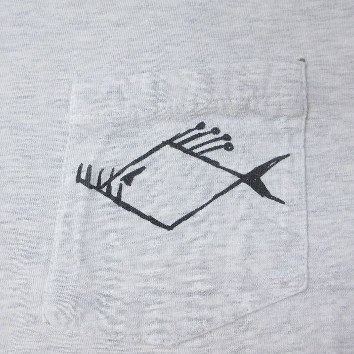 【中古】古着 ヘインズ Hanes 半袖 ビンテージ ヴィンテージTシャツ メンズ 00年代 00s ピラニア 魚 胸ポケット付き クルーネック 丸首 薄グレー 霜降り XLサイズ 中古 | 春夏 夏物 夏服 ヴィンテージTシャツ メンズファッション カットソー ティーシャツ ティシ 5OF