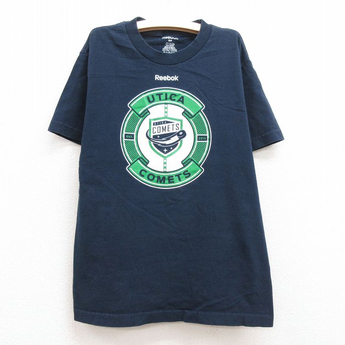 【中古】古着 リーボック REEBOK 半袖Tシャツ キッズ ボーイズ 子供服 ユーティカコメッツ アイスホッケー コットン クルーネック 丸首 紺 ネイビー | 春夏 春物 春服 秋冬 秋物 秋服 女の子 子ども服 こども服 カジュアル ファッション おしゃれ かわいい 0OF