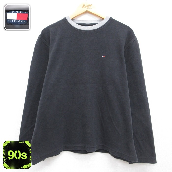 商品紹介90年代のトミーヒルフィガー製長袖Tシャツが入荷しました。ブラックボディにワンポイントのブランドロゴが映える、シンプルながら存在感のある一枚です。メンズXL相当のゆとりあるシルエットで、ストリートからきれいめカジュアルまで幅広いスタイリングに対応。コンディション SABC コンディション：A（程度良好） 【状態追記】●色あせ サイズ 表記サイズL 参考サイズメンズXL相当実寸サイズ(cm)着丈（肩から裾）64cm / 着幅63cm / 58cmから67cm（脇から脇） / 肩幅50cm / 肩袖丈（肩から袖先）60cm / 脇袖丈（脇から袖先）48cm ※ 表記サイズ：商品のタグに記載してあるサイズ※ 実寸サイズ：実際に当店で測ったサイズ 商品詳細 素材コットン100% メール便不可 画像枚数の都合上、目立つダメージのみ掲載し、目立たないダメージは省略することがございます。着こなしの参考（コーデイラスト）トミーヒルフィガーのブラック長袖Tシャツは、90sらしいゆったりシルエットが特徴です。メンズ・ヒップホップストリートトミーヒルフィガー長袖Tシャツ × コーデュロイパンツで90sストリート90sストリートカルチャーを今の気分で再構築したスタイル。トミーヒルフィガーのブラック長袖TシャツをXL相当の大きめシルエットでラフに着こなし、ブラウンのコーデュロイパンツで質感にコントラストを加えま…メンズ・ストリート王道トミーヒルフィガースウェット × デニムパンツで王道ストリート今のストリートシーンに馴染む王道スタイル。トミーヒルフィガーのブラックスウェットをオーバーサイズで着こなし、ブルーデニムジーンズと合わせます。足元は白のスニーカーで軽快なボリューム感を演出。レディース・90sストリートトミーヒルフィガー長袖スウェット × カーゴパンツで90sストリート90年代のストリートカルチャーを今のバランスで再現したバギースタイル。トミーヒルフィガーのブラック長袖スウェットを肩を落としたオーバーサイズで着こなし、オリーブのカーゴパンツと合わせてワイドなラインを…※イラストはイメージです。モデルの着用感・プリント・配色など実物と異なる場合があります。必ず商品画像・実寸・コンディションをご確認ください。イラストの小物は付属しません。 ■ カテゴリから探す古着のトミーヒルフィガー Tシャツをみる90年代の古着Tシャツをみる古着のメンズ Tシャツをみる古着の大きいサイズ メンズをみる ■ 店長おすすめ！今週の注目商品【20%OFF】リーボック 90s 長袖Tシャツ ワンポイントロゴ ブラック メ…L.A. Gear 90s 長袖Tシャツ モックネック ブラック メンズXL相当…トミーヒルフィガー 90s 長袖Tシャツ ワンポイントロゴ ホワイト メンズXL…アディダス 90s 長袖Tシャツ ワンポイントロゴ ブラック メンズXL相当 |…【1点物・現品限り】この商品は一点物です。次回の入荷はございません。実店舗および他モールと在庫を共有しているため、ご注文のタイミングにより品切れとなる場合がございます。