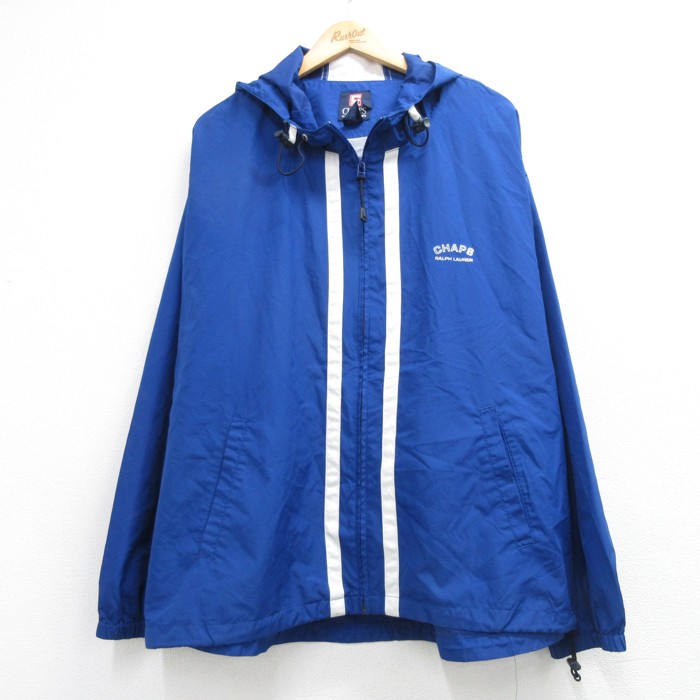 商品紹介ラルフローレンの90年代フルジップジャケットが入荷しました。チャップス CHAPS RLラインのアイテムで、鮮やかなブルーが目を引く一着です。ポリエステル素材に内側メッシュ仕様で、スポーティーかつカジュアルに着こなせます。古着ならではの風合いを楽しめる、XL相当のゆったりシルエットです。コンディション SABC コンディション：B（目立つ汚れ・リペア等あり） 【状態追記】●汚れ サイズ 表記サイズXL 参考サイズメンズXL相当実寸サイズ(cm)着丈（肩から裾）72cm / 着幅（脇から脇）56cm / 肩幅62cm / 肩袖丈（肩から袖先）61cm / 脇袖丈（脇から袖先）52cm ※ 表記サイズ：商品のタグに記載してあるサイズ※ 実寸サイズ：実際に当店で測ったサイズ 商品詳細 素材ポリエステル100% メール便不可 画像枚数の都合上、目立つダメージのみ掲載し、目立たないダメージは省略することがございます。着こなしの参考（コーデイラスト）ラルフローレンのフルジップジャケットは、スポーティーさと上品さを兼ね備えた万能アイテムです。メンズ・ジェントルマンカジュアルラルフローレンジャケット × ブラックパンツでジェントルマンカジュアル上品さの中にリラックス感を宿した、大人の休日スタイルです。本品のフルジップジャケットを開けて羽織り、ブラックパンツで引き締まった下半身にまとめます。メンズ・ミニマルラルフローレンジャケット × コーデュロイパンツでミニマルスタイル無駄を削ぎ落とした、クリーンな毎日コーデです。ジャケットの鮮やかなブルーを主役に、ブラウンのコーデュロイパンツで質感のコントラストを楽しみます。レディース・オフィスカジュアルラルフローレンジャケット × カーゴパンツでオフィスカジュアルきちんと感とこなれ感を両立した、スマートな通勤スタイルです。ジャケットを軽く羽織り、オリーブのカーゴパンツで無骨さをプラス。※イラストはイメージです。モデルの着用感・プリント・配色など実物と異なる場合があります。必ず商品画像・実寸・コンディションをご確認ください。イラストの小物は付属しません。 ■ カテゴリから探す古着のラルフローレン ジャケットをみる90年代の古着ジャケットをみる古着のメンズ ジャケットをみる古着の大きいサイズ メンズをみる ■ 店長おすすめ！今週の注目商品ナイロンジャケット 90s ブルー メンズXL相当 | 古着GAME 90s ハーフジップナイロンジャケット 野球刺繍ロゴ ブルー メンズX…Aberdeen 90s フルジップジャケット ベージュ メンズXL相当 | 古…ウールリッチ 90s 長袖ジャケット ブルー メンズXL相当 | 古着【1点物・現品限り】この商品は一点物です。次回の入荷はございません。実店舗および他モールと在庫を共有しているため、ご注文のタイミングにより品切れとなる場合がございます。