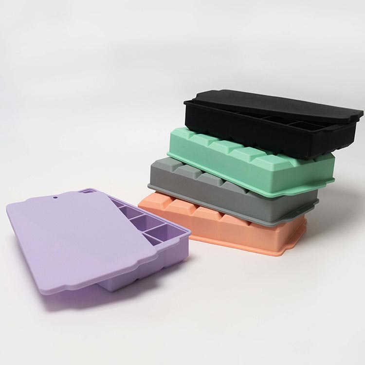 2点セット アイスキューブ シリコン製 取り出しやすい 製氷器 15個 製氷皿 大きな氷 四角氷 アイストレー 氷作る容器 氷トレー 製氷ケース 2点セット ソフト 蓋付き 冷蔵庫用品 宅飲み 夏 家庭用 キッチン用品 冷凍保存 麦茶 お酒 2