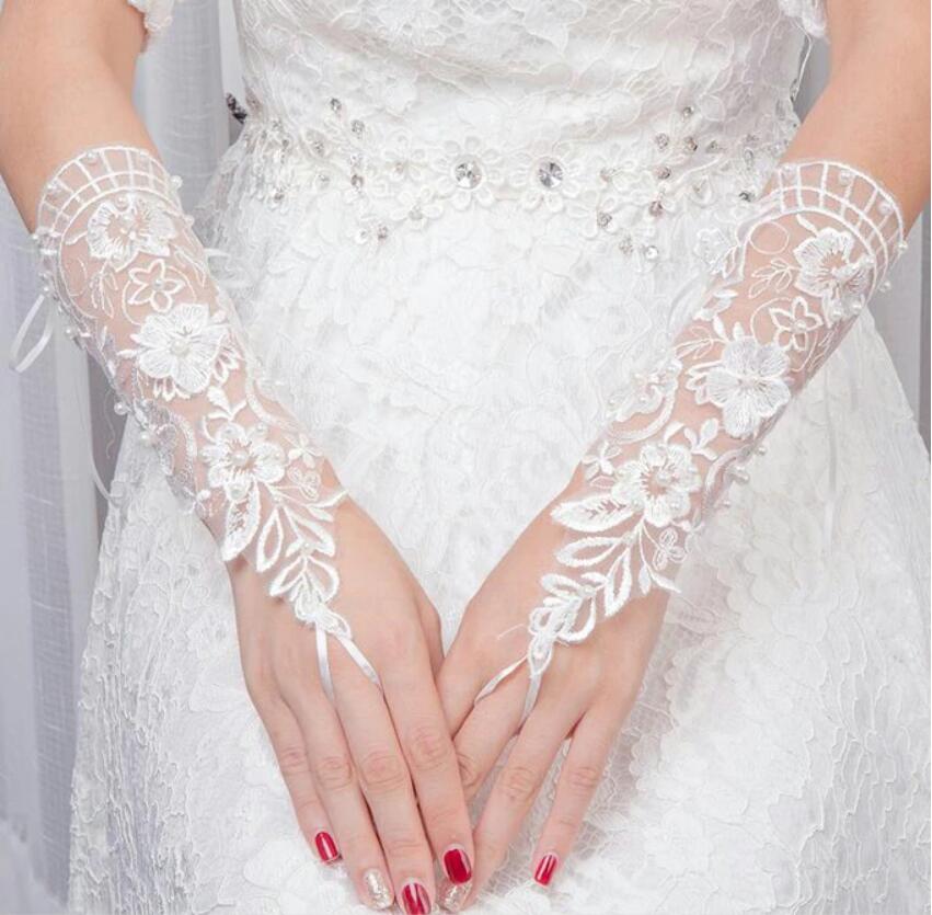 【送料無料】ブライダル小物 ウエディンググローブ フィンガーレス ウェディング小物 刺繍 指なしグロ..
