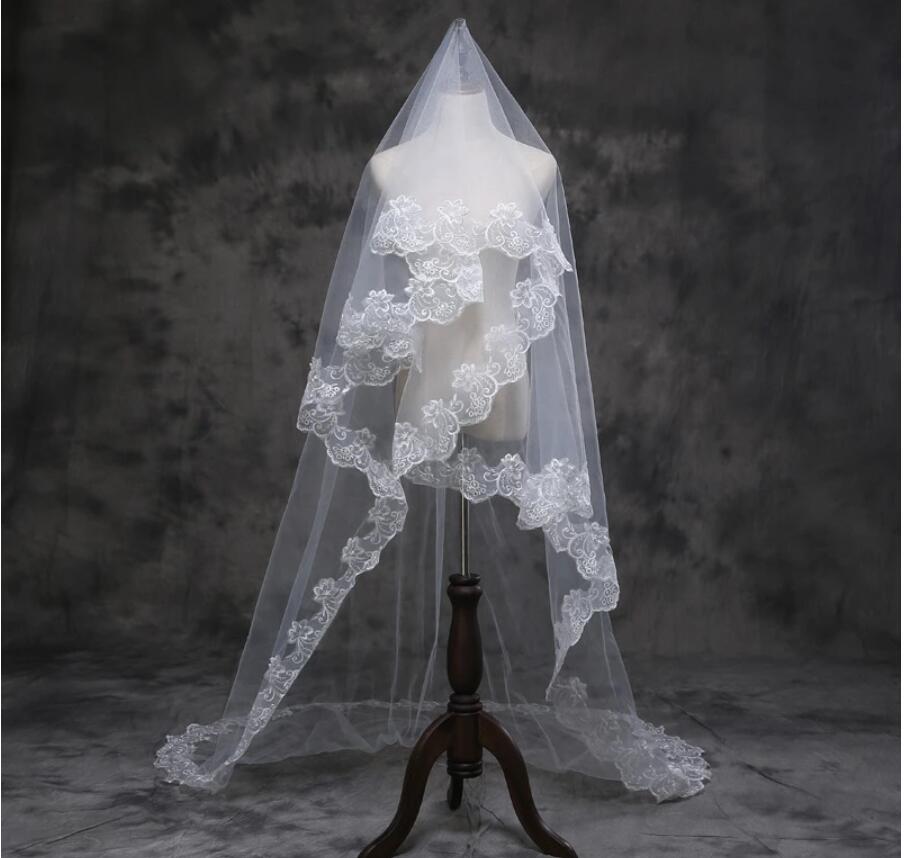 【送料無料】ロングベール 一層・ロングベール ウェディングベール ウエディングベール 1層ベール ロングベール レース・刺繍 【長さは約300cm】【ホワイト】結婚式 撮影 日常コーデ 結婚式のヘッドアクセサリー パーティー 結婚式入場 豪華なウェディングドレス(4)