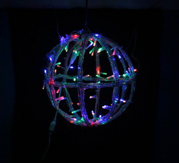 商品型番：MRS15-01505 商品名：LEDボールライト（S）RGBY 商品内容：30cmφ100球付き 点滅（0.1A ） 店舗装飾:ライト・イルミネーション:LEDモチーフライト 用途：クリスマス クリスマスツリー デコレーション 店舗装飾 飾り 飾りつけ 飾り付け ライト 電飾 イルミネーション LED ボール S ミックスLEDボールライト（S）RGBY[MRS15-01505] ◆商品詳細 型番 MRS15-01505 品名 LEDボールライト（S）RGBY 商品規格 30cmφ100球付き 点滅（0.1A ） ●メーカー在庫商品のため、ご注文前に在庫確認のお問合せをお勧めしております。 ●お電話 03-6821-3485、商品についての問合わせ、お問合せフォームからもお問合せできます。 ※発送予定は2〜5営業日以内となります。●アレンジ商品は、加工品のため使用材料が変わる場合があります。
