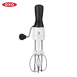 泡だて器 OXO オクソー エッグビーター 1126980 ステンレス 泡立て器 泡立て機 泡立器 ホイッパー ウィスク 回転式 半自動 ハンドル式 取っ手 回す キッチン キッチンツール 調理 料理 下ごしらえ 製菓道具 お菓子作り 生クリーム メレンゲ シンプル おしゃれ 楽 手軽 人気