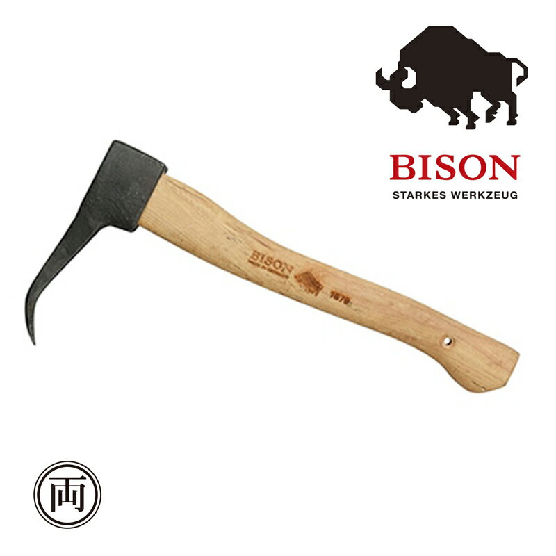 ドイツで古くから斧づくりに携わるBISON（バイソン）。 古くから伝わる高度な技術を用いて誕生する斧はドイツ職人 のクラフトマンシップが息づいており、すべてハンドメイド。 質実剛健で長く愛用できるものばかりです。 ドイツで信頼の高いホースシューマック認定、高品質な鉄と 強靭でしなやかなヒッコリーの柄など、原料にこだわりを もって一つ一つ手作りで仕上げられています。 一本あるととにかく便利です。 重さのある原木や玉切りした丸太を動かすのに便利。 鋭い爪を引っ掛けることで、引き寄せや積み上げ、移動を楽に行います。 【仕様】 ・用途：マルチ ・サイズ：380mm ・刃の重さ：600g ・素材：鉄（刃）、ヒッコリー（柄） 【販売元】 〒396-0217　 長野県伊那市高遠町上山田86 株式会社 エープラス（A-Plus Inc.） 0265-94-6121 関連ワード（商品説明ではありません） ドイツ バイソン 薪割り 薪準備 斧 アックス 薪ストーブ BBQ バーベキュー キャンプ アウトドア 木 クラフトマンシップ ハンドメイド 薪割り斧 薪割り専用アックス 叩き切る 刃物 木を割る 木工具 手斧 焚き付け 焚き火 調理 暖 薪ストーブ 原木 丸太