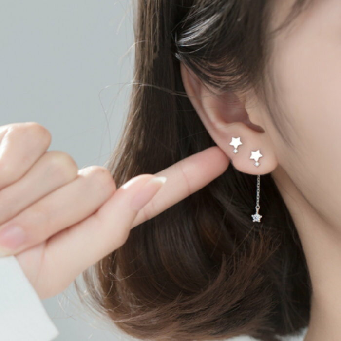 星 揺れる ピアス ぶら下がり 金属アレルギー対応 痒くならない スターピアス Silv...