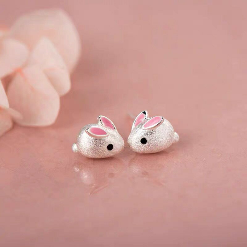 ぷっくりかわいいうさぎモチーフピアス シルバー925ポスト うさぎ ピアス スタッドピアス 兎 しろうさぎ 小兎 送料無料 金属アレルギー対応