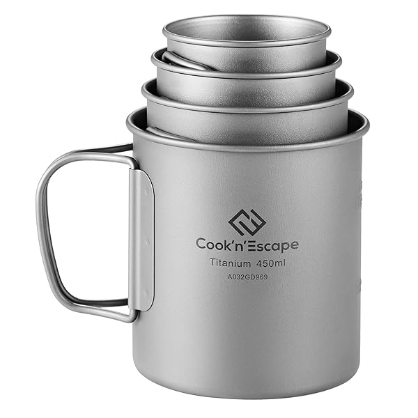 COOK'N'ESCAPE チタンマグセット スタッキング 登山コップ 120ml+180ml+300ml+450ml キャンプ コーヒーカップ 折りたたみ取っ手 軽量 直火 収納袋付き