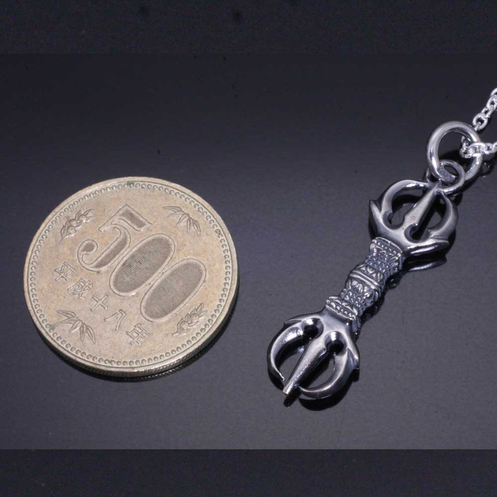 密教法具 ペンダント メンズ 龍頭 三鈷杵 ペンダントトップ 金剛杵 仏具 シルバー ...