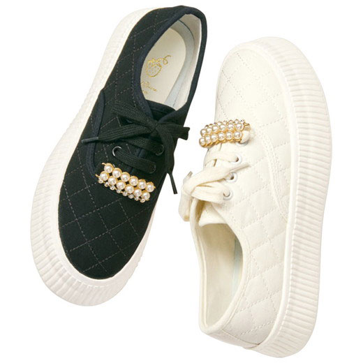 【最大20%OFFクーポン配布中！】 ビジュー＆パールキルティングスニーカー レディース 春 靴 シューズ スニーカー 22.5cm-24.5cmのサムネイル