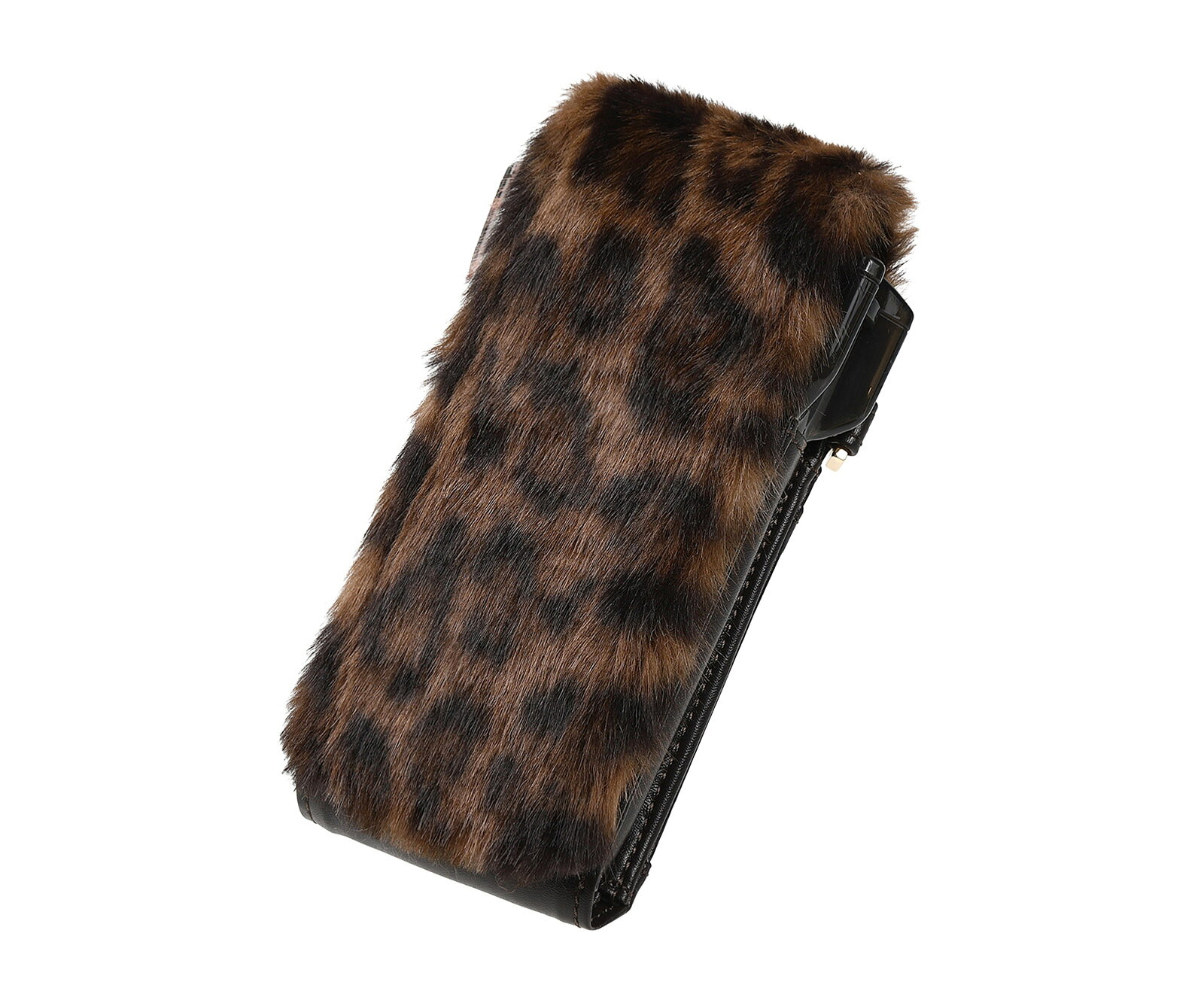 ■商品説明CAMEO FUZZY LEOPARD■仕様・素材　合成皮革、フェイクファー・サイズ（約）縦×横×幅＝160〜170mm（調節可能）×70mm×40mm・収納概要　バレル1set、チップ、フライト、シャフト、カードポケット、マルチポケット・付属品 ドロップスリーブ、オリジナルカラビナ、ダーツホルダーリング■商品について　ロングファー素材を使用した、上質でスタイリッシュなダーツケース。ダーツ一式をスマートに持ち運ぶことができます。■特徴・軽量、スリム、コンパクト・ハードケース「ドロップスリーブ」が標準装備・ダーツホルダーリングが付属。一時的にダーツを収納できます・ダーツの長さに合わせて、ケースの長さが調節可能・腰に掛けて使用可能・ロングファーならではの高級感と存在感■その他・裁断部分によって、柄の出方が1つ1つ異なります。・ケース以外は撮影、使用見本です。・ファーの毛が抜けやすい場合がございます。・この製品は部分的に人工毛皮(フェイクファー)を使用しています。　素材の特性上、摩擦や強い力が加わる事によって毛が抜ける場合がございますので　お取り扱いの際にはご注意ください。　また、熱に弱いためアイロンや火気に近づけないようにご注意ください。　☆CAMEO JAPANの安心品質保証☆CAMEO製品は厳しい検査のもと生産をしておりますが、万が一故障や破損が発生した場合は新品と無償で交換致します。※ご購入から1ヶ月以内に限りますただし以下の項目に該当する場合は、上記の適用対象外となります。・使用上の誤り、または不当な修理や改造によって生じた破損・CAMEO製品以外のパーツを使用したことによる破損・商品送付後の輸送、移動、落下等によって生じた破損・火災、地震、水害、落雷、その他の天変地異によって生じた破損※こちらの商品は、以下のフライトにはご使用頂けません。お確かめのうえ、ご購入下さいますようお願い致します。・CONDOR AXE 120・CONDOR ダイヤモンド・FIT FLIGHT-PROV-6、D-6、S-6