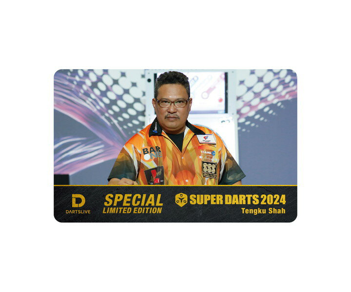 ■商品説明※SUPER DARTS2024 × DARTSLIVE PLAYER GOODS極少・数量限定！SUPER DARTS2024 出場選手ダーツライブカード＆ダーツライブテーマ（カード内蔵）SUPER DARTS2024開催を記念して出場選手のダーツライブカード＆ダーツライブテーマ【極少・数量限定！】が登場。試合中や出場決定時など、それぞれの選手の一場面が切り取られた写真を使用したスペシャルなアイテムです。カードの一部分に箔押し加工が施され、より一層高級感が増した限定アイテムをぜひお楽しみください。