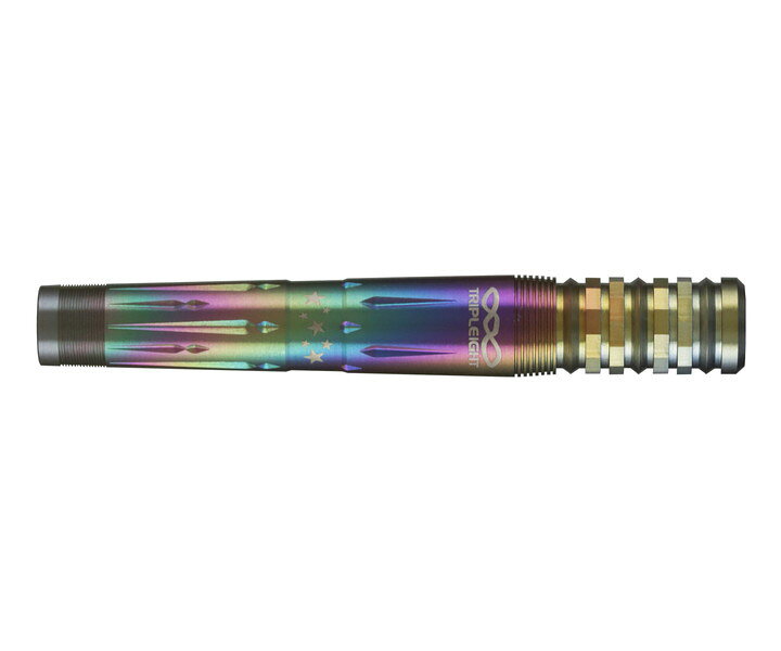 ■商品説明TRIPLEIGHT effort4 type-B Rainbow95 Akihiko Owaku Model 2BATRIPLEIGHT"effort4"大和久明彦選手モデルから高硬度・高耐摩耗性を誇るDLCタイプ＆タングステン95%を採用。重量を増しバレル全面にRainbowコーティングを施したRainbow95が新登場!!■スペック材質：タングステン95%長さ：48.0mm最大径：7.0mmバレル重量：21.0g規格：2BA■内容物バレル×3（1セット）フライト×3（1セット）シャフト×3（1セット）チップ×3（1セット）