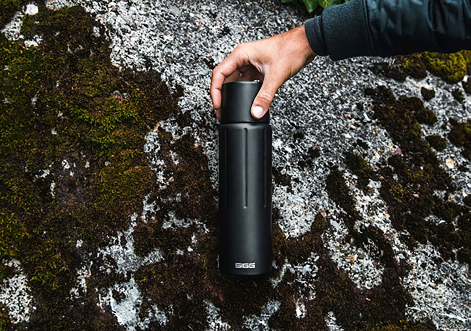 【18日はポイントアップ！】 SIGG シグ アウトドア SIGG GEMSTONE ブラック 0.5L 50309