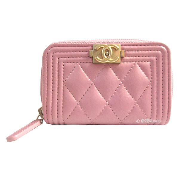 シャネル(CHANEL)『BOYCHANELジップコインパースメタリックラムスキン』
