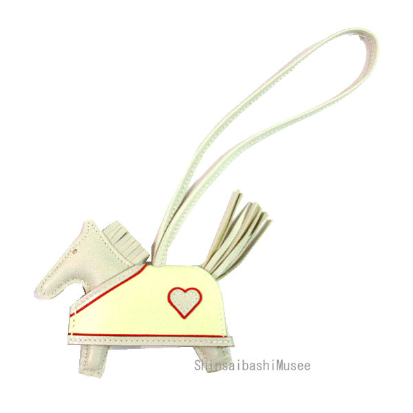 樂天商城 - ≪Brand new≫ Hermes Rodeo Charm Robeo Cool PM Craie Jaune Milton Rouge Ladue Bag Charm Wrapping《 新品 》エルメス ロデオチャーム ロベオ クール PM クレ ジョーヌミルトン ルージュラデュー バックチャーム 箱 リボン ラッピング