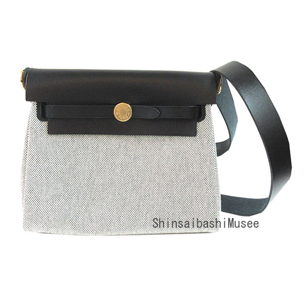 樂天商城 - ≪Brand new≫ Hermes Herbag Zip 20 Mini Toile Military Ecru Black Gold Hardware G ShoulderBag≪ 新品 ≫エルメス エールバッグ ジップ 20 ミニ トワルミリタリー エクリュ ブラック 黒 ゴールド金具 G刻印 ショルダーバッグ ポシェット