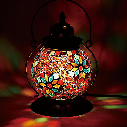 《モザイク模様のガラスが映し出す光が、幻想的なランタン型のライトです》イシグロ モザイクランプ ミフリマ ランタン型 マルチ21216通販格安セール情報 楽天 通販