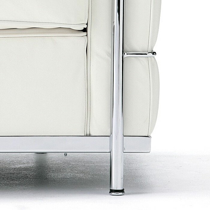 《世界的傑作のソファがくつろぎを描きます》ル・コルビジェ LC2SOFA_2P_002 LC2グランコンフォートソファ 2人掛けホワイト [3]