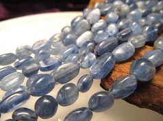 ●【カイヤナイト タンブル 連 粒サイズ約5mm-7mm】一連 約38-40cm 高品質入荷 お買い得タンブル連 藍晶石【ブラジル産】